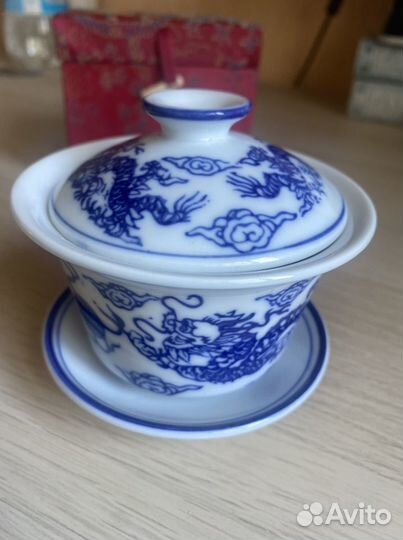 Китайская чашечка в красивой коробочке