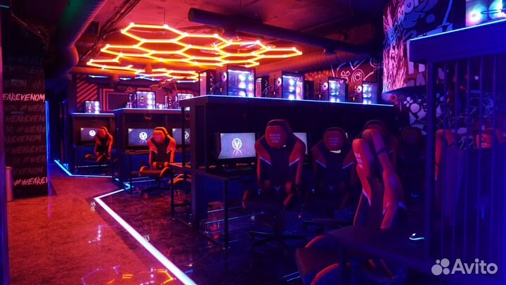 Уборщик/ца в компьютерный клуб