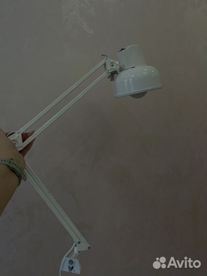 Лампа настольная для маникюра