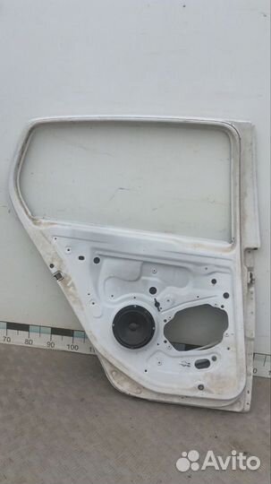 Б/У Рамка двери задняя левая хетч VW Golf V#002