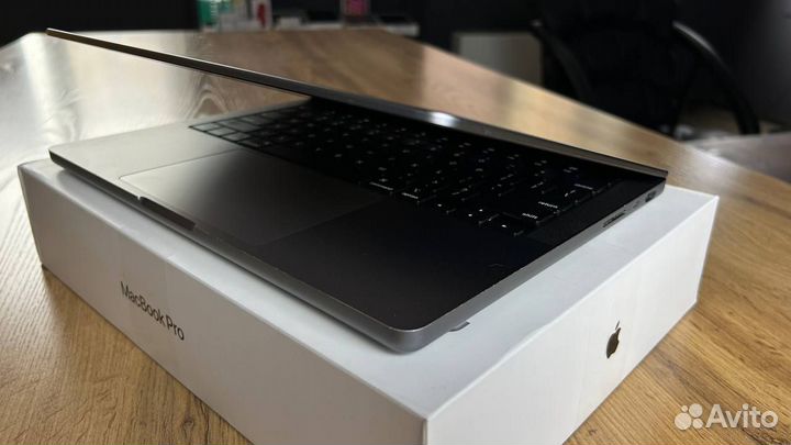 MacBook Pro 14 2021 M1 pro
