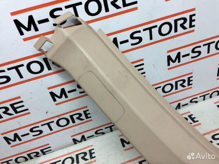 Обшивка багажника правая Bmw X5 E53 M54B30 2004