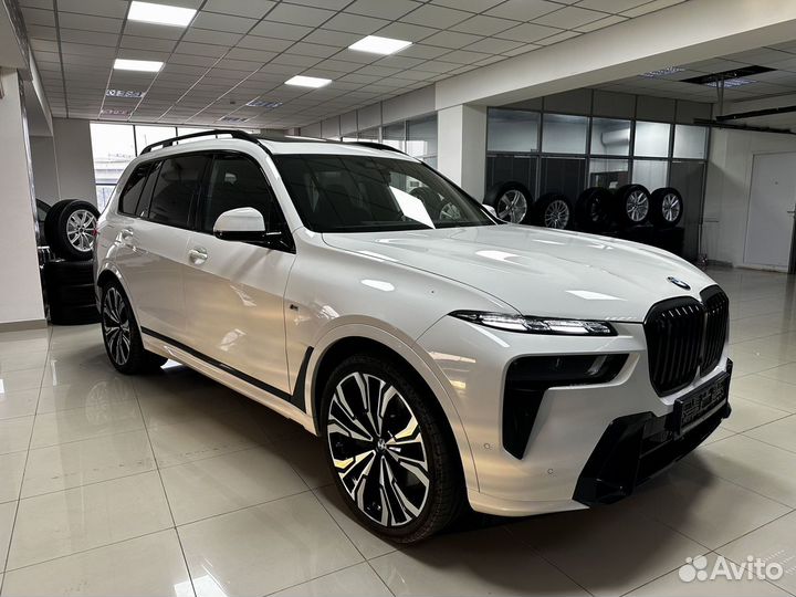 BMW X7 3.0 AT, 2023, 18 000 км