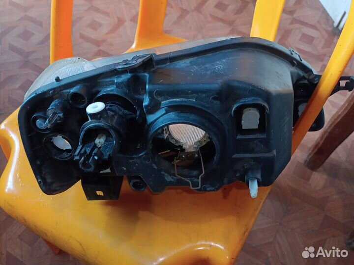 Фара Logan Логан левая