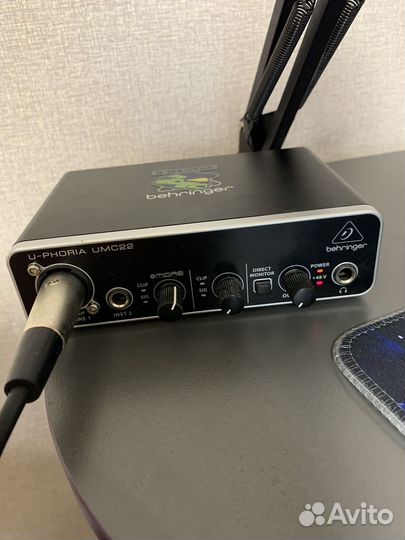Студийный микрофон c1 behringer + звуковая umc22