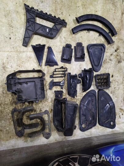 Пластиковые элементы Audi A4 B8