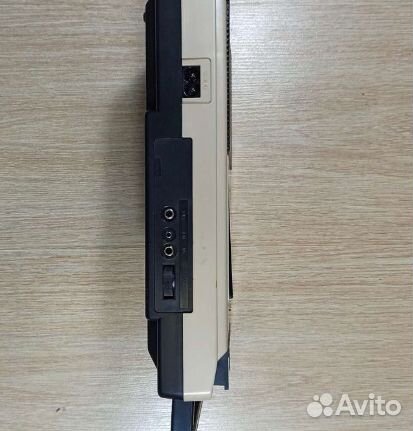 Кассетний магнитофон Tristar