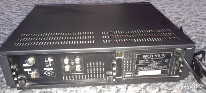Видеомагнитофон Supra T21 + 2 в/кассеты в подарок