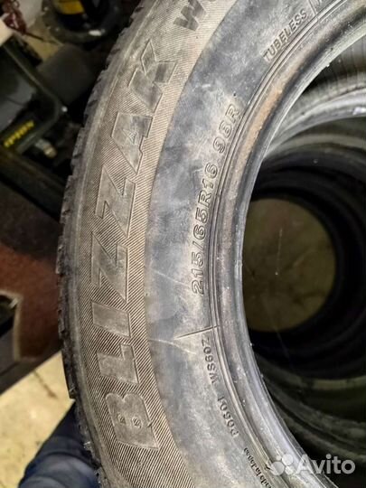Bridgestone Blizzak LT 215/65 R16 98