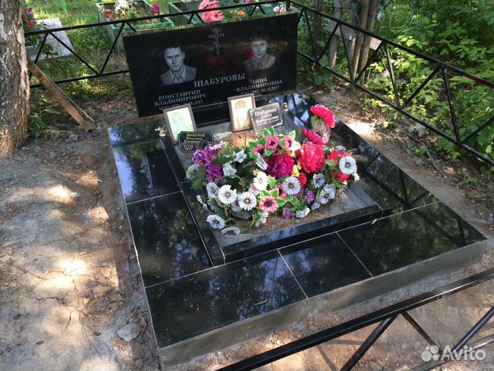 Памятники