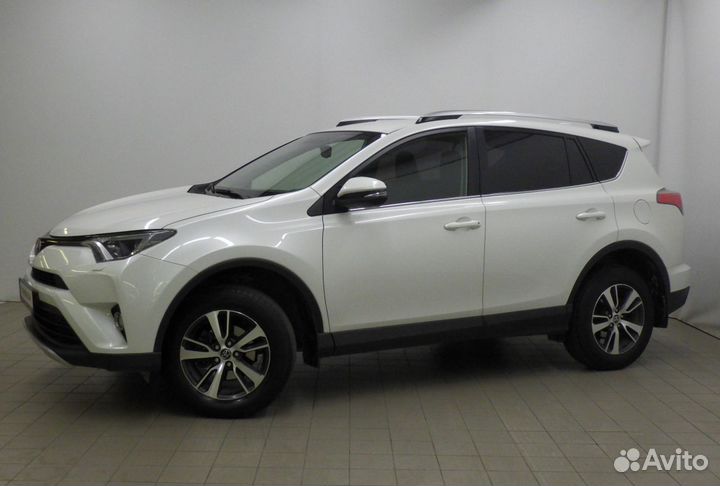 Toyota RAV4, 2016