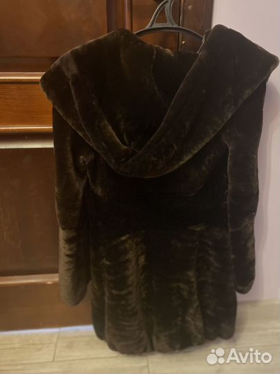 Мутоновая шуба шоколад 42 фабрика Слава
