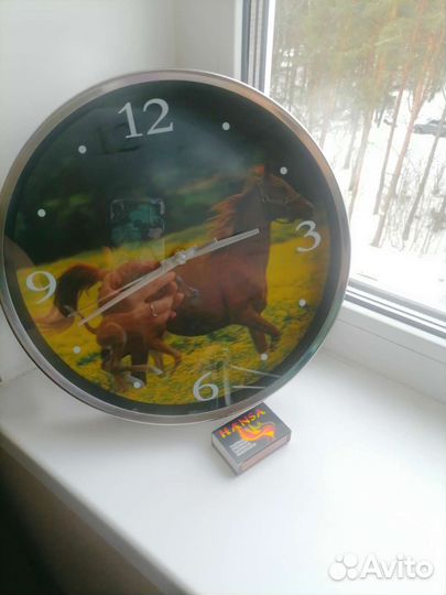 Часы настенные разные