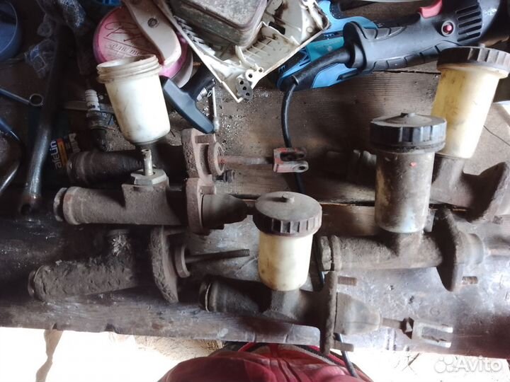 Главный цилиндр сцепления