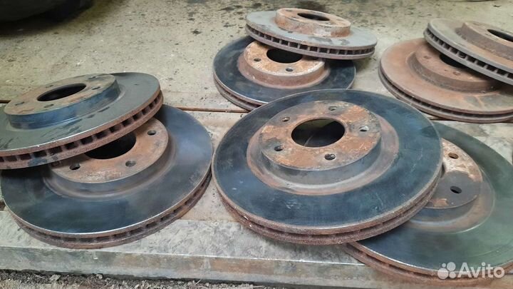 Диск тормозной mitsubishi lancer 10 asx xl