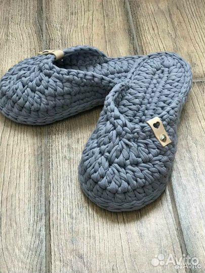 Домашние тапочки вязаные
