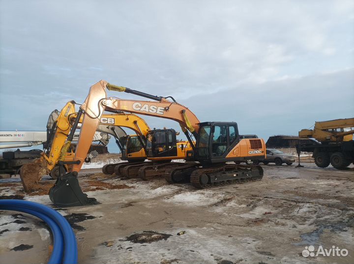 Машинист гусеничного экскаватора