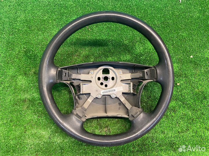 Chevrolet lanos / руль (рулевое колесо)