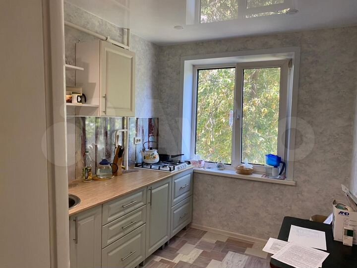 4-к. квартира, 60 м², 2/5 эт.