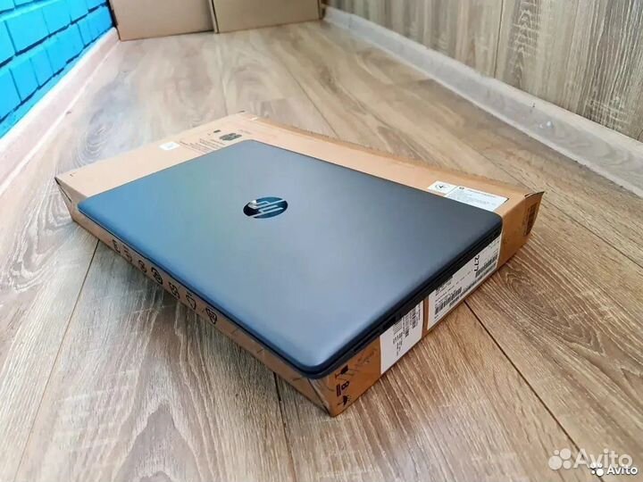 Идеал тонкий HP Ryzen 8Gb DDR4 vega 3 SSD+500