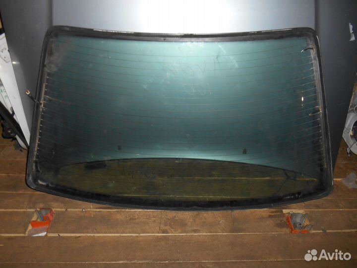 Заднее стекло Audi 100 A6 C4 с обогревом кузов 45