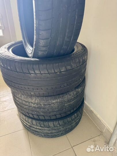 Triangle TH201 Sportex 235/45 R18