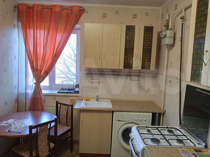 2-к. квартира, 36 м², 3/3 эт.