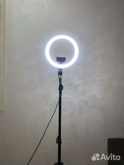 Лампа кольцевая