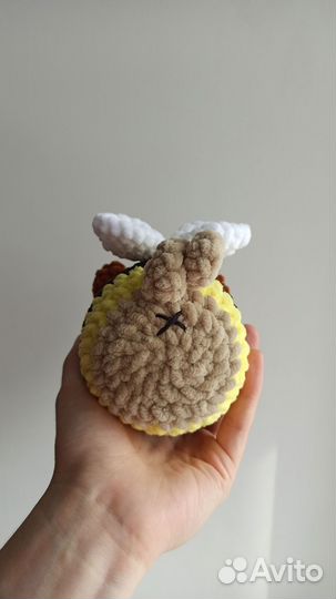 Вязанная игрушка мопс