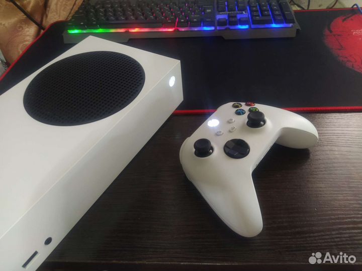 Xbox Series S + подписка