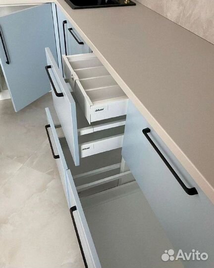 Кухонные гарнитуры