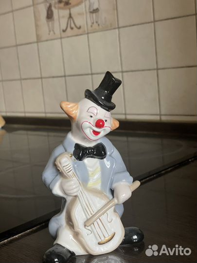 Фарфоровые статуэтки