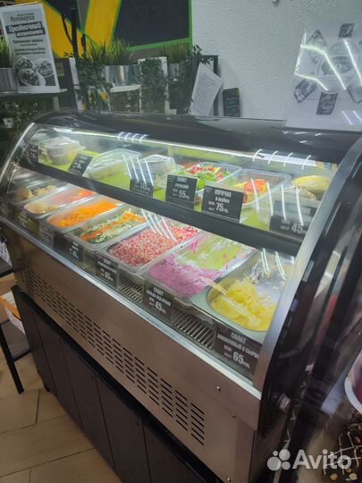 Холодильная витрина
