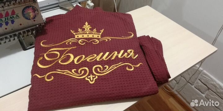 Халат вафельный с вышивкой