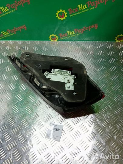 Фонарь задний правый Mercedes W221