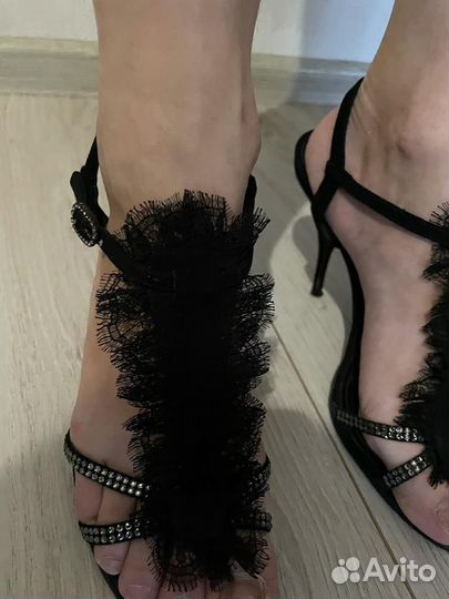 Босоножки женские