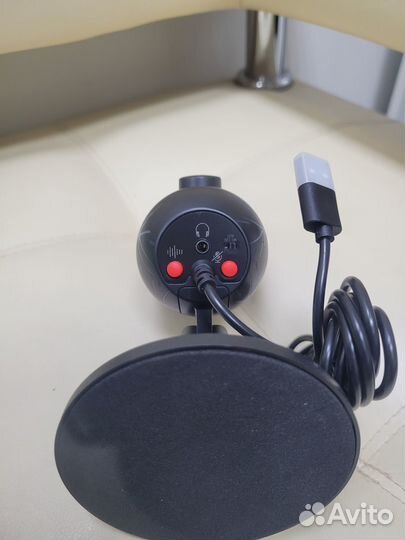 Микрофон USB с встроенной звуковой картой