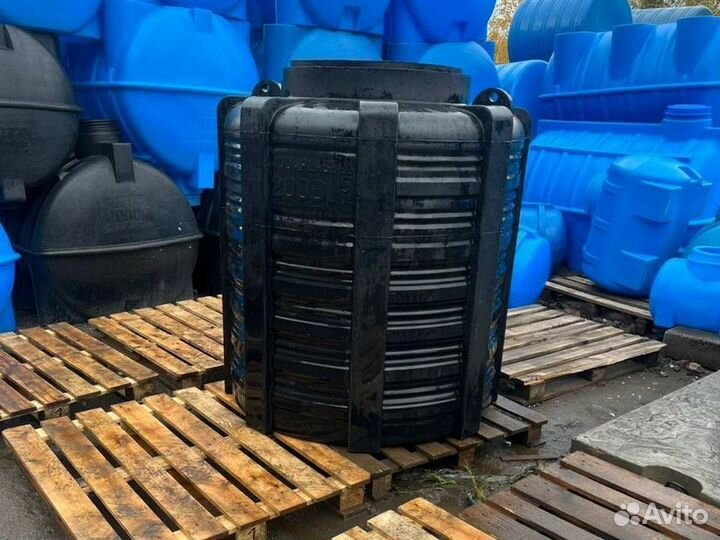 Бак пластиковый для стоков 3 куба