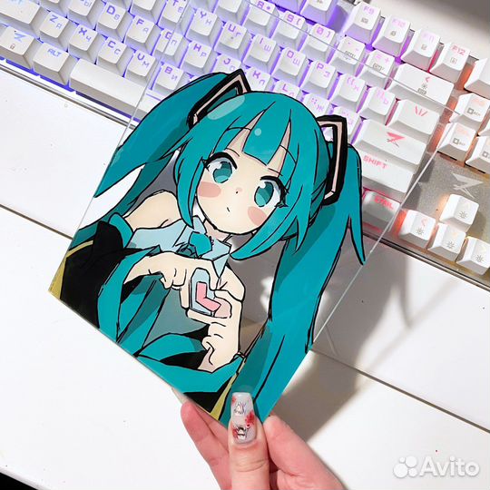 Аниме на стекле, Хатсуне Мику