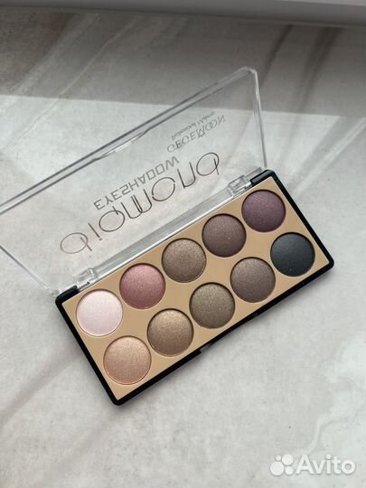 Тени для век