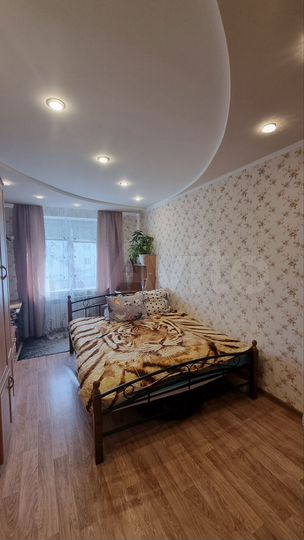 2-к. квартира, 58 м², 1/3 эт.