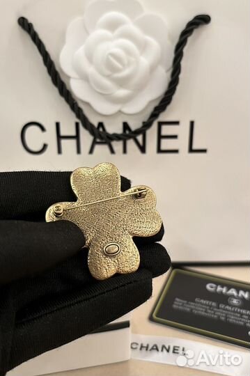 Chanel брошь Limited Edition cruise