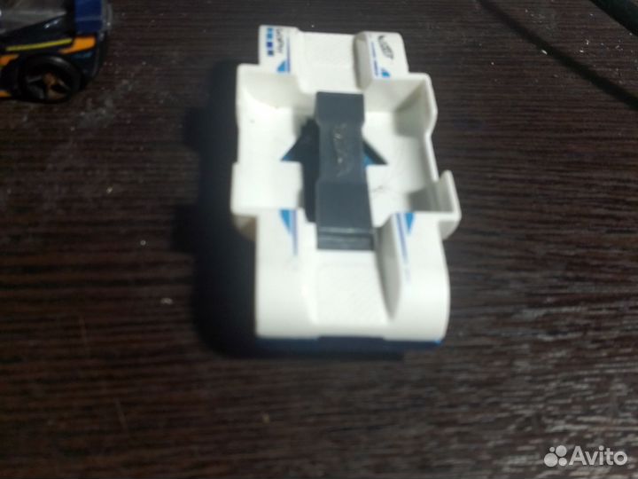 Hot wheels машинки