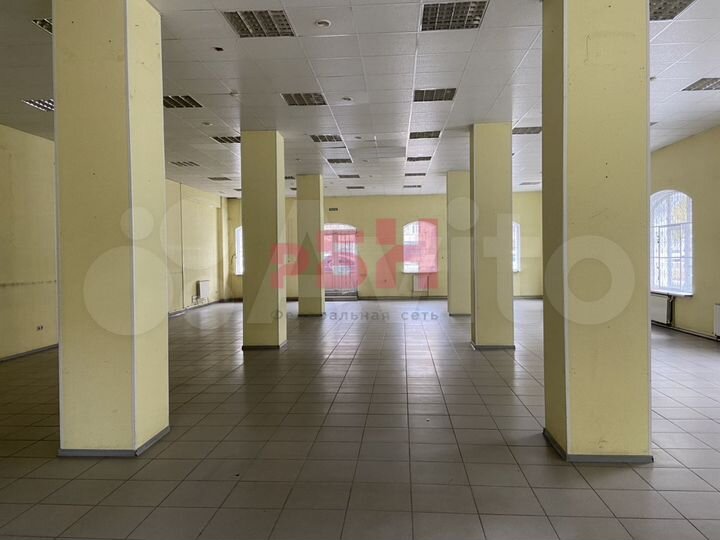 Аренда помещения свободного назначения 247 кв. м