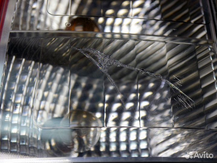 Фонарь задний левый Вольво XC90 дефект