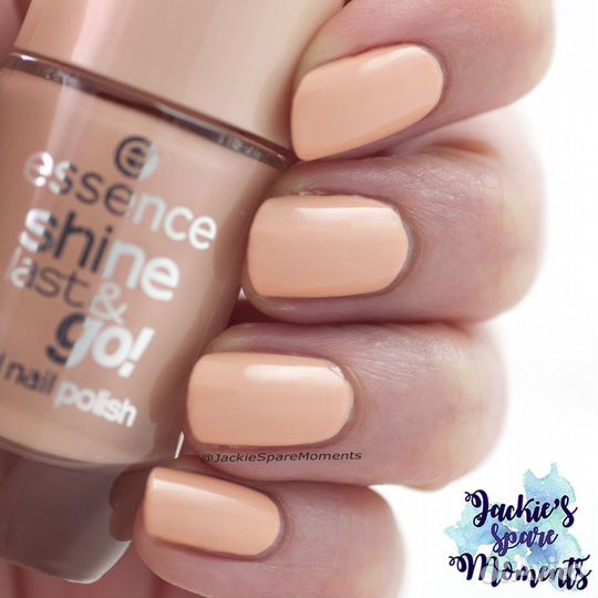 Лаки Essence набором 10шт