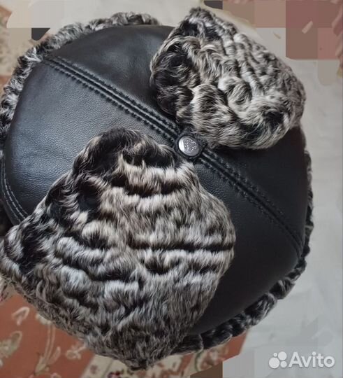 Мужская шапка каракуль