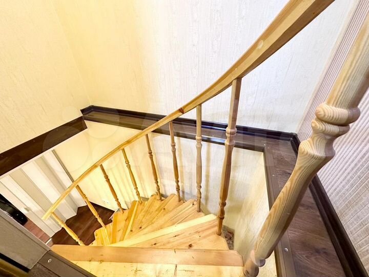 2-к. квартира, 50 м², 1/2 эт.