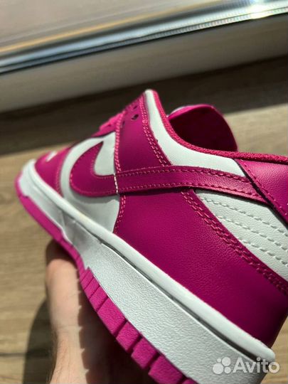 Nike dunk active fuchsia