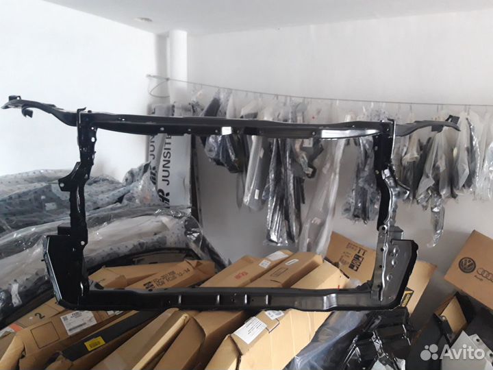 Телевизор суппорт радиатора тойота камри 55 и 50